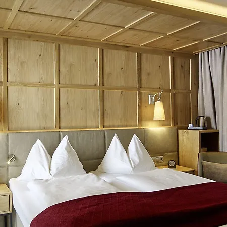 Hotel Innsbruck Готель