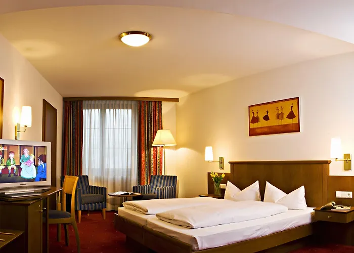 מלון Hotel Innsbruck